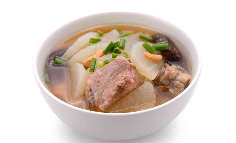 拍照识食 一键上传食物图片，获取菜品、蔬果与预包装食品的精准信息